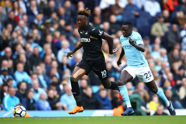 門俱樂部的 門俱樂部的