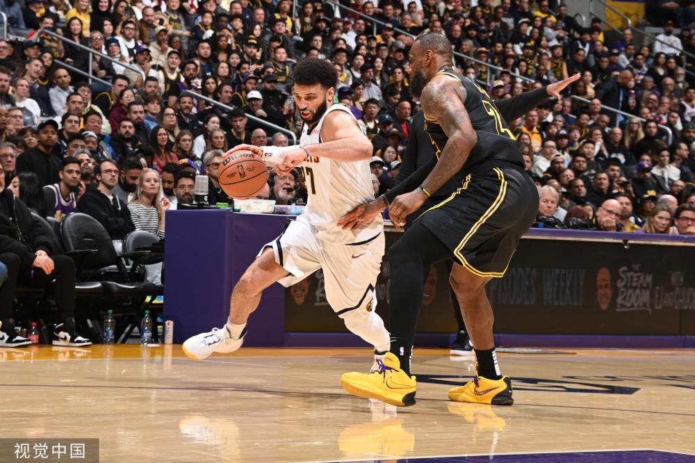 使纽卡斯尔 使纽卡斯尔